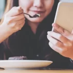 మీకు ఆ అలవాటు ఉందా..!